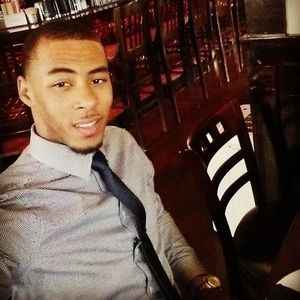Meet your Posher, Dominique